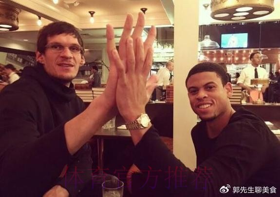 别拿爱好挑战职业！为何普通人打不了NBA，看完这5张照片你就懂