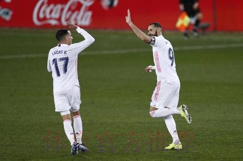 西甲-阿扎尔传射本泽马双响 皇马4-1阿拉维斯